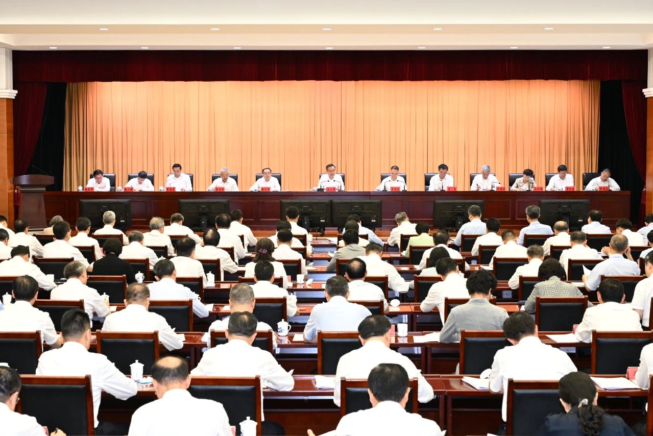 梁言顺强调：扎实开展专项警示教育、专项整治、访企入...